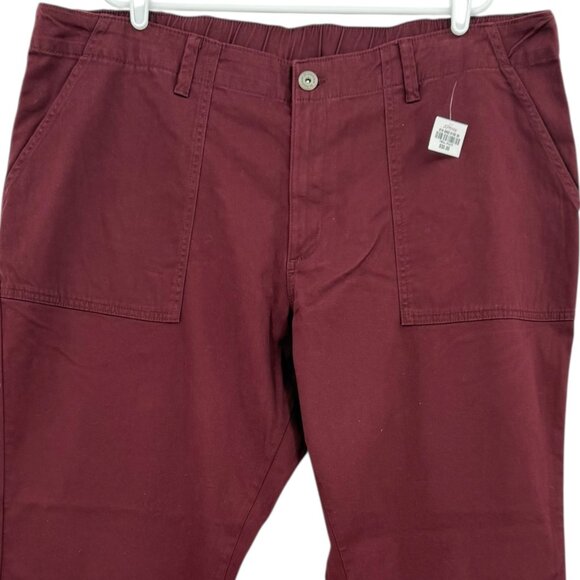 St. Johns Bay Women's Stretch Straight Zip/ Elastic Back Burgundy Pants 22W NWT - Picture 3 of 12